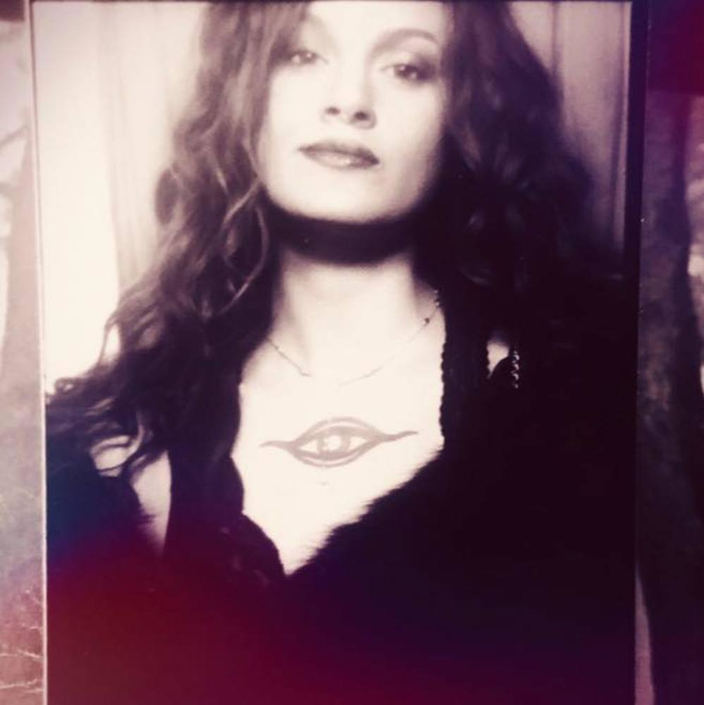 Meet your Posher, Alicia